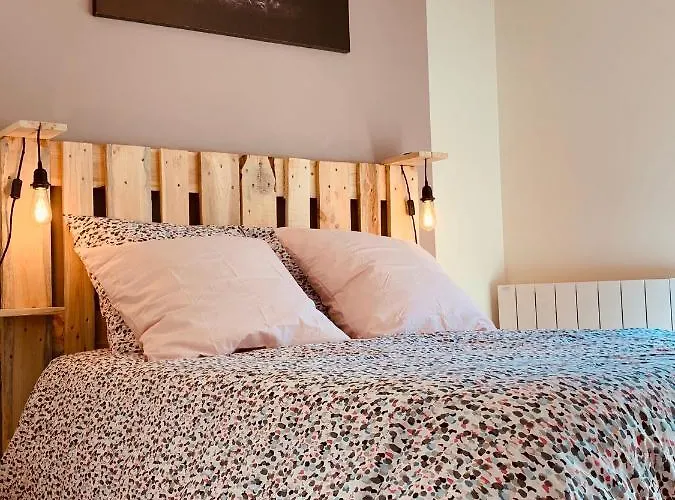 Apartment Warm & Wood